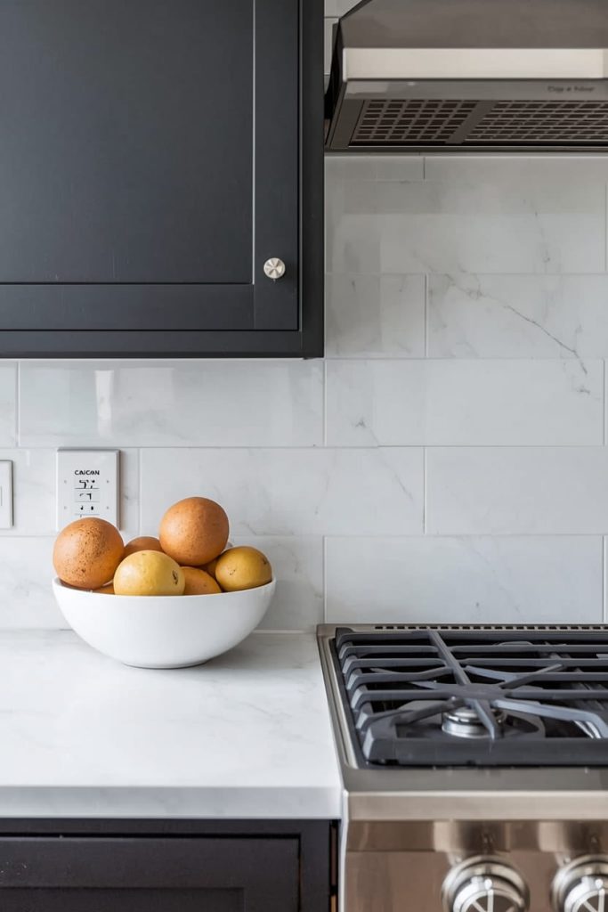 Art Deco Black and White Tile (Vintage Glam)