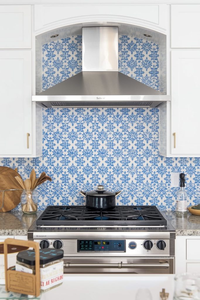 Peel and Stick Blue and White Backsplash (Budget-Friendly DIY)